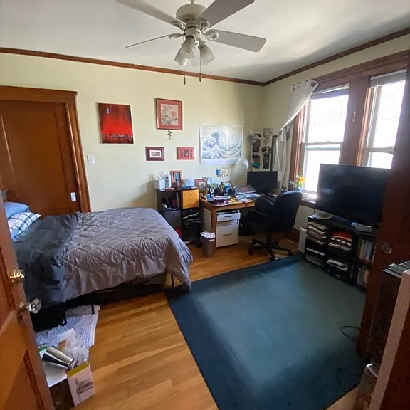 33 Iroquois St #2 — Photo 6