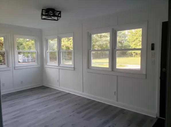 970 Harrison Creek Rd, Rocky Point, NC 28457