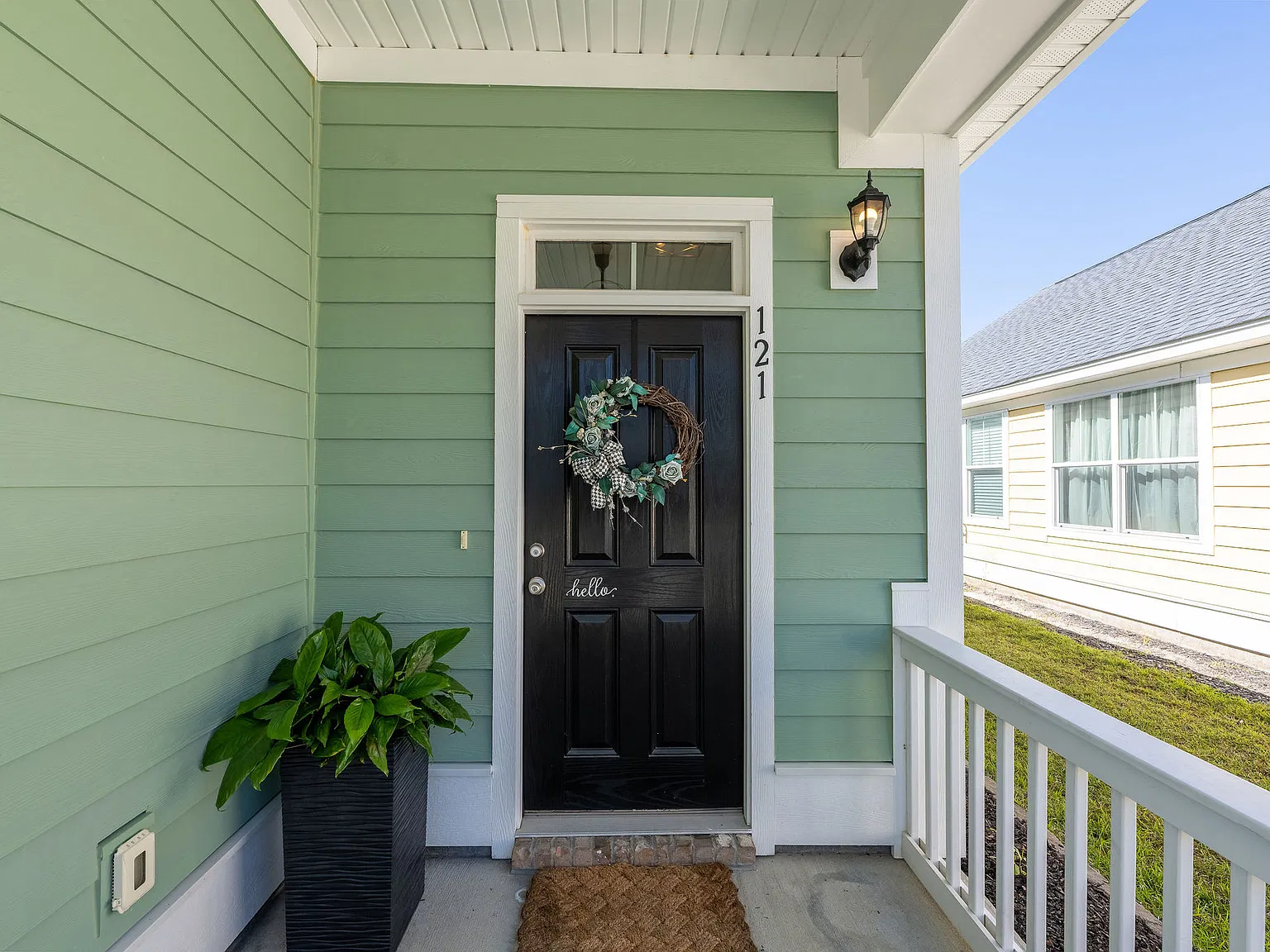 3 bed, 1336 sqft, $2,150 — Photo 3