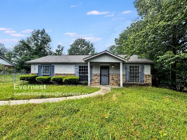 40 Cedar Pl