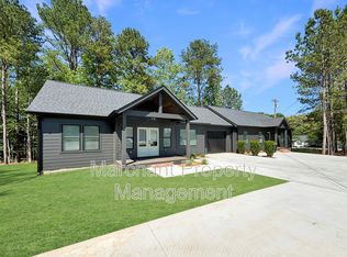 3715 Greenpond Rd, Woodruff, SC 29388