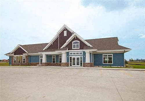 Lake Crest — Photo 42