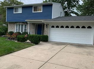 8401 Concord Rd, Grosse Ile, MI 48138