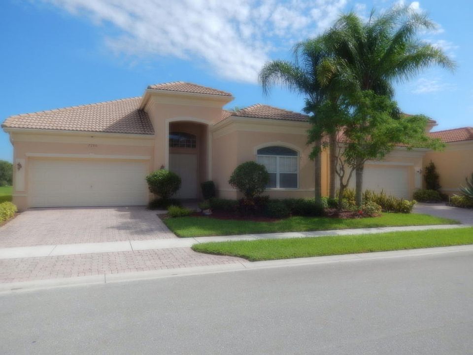 1st image of 7280 Demedici Cir