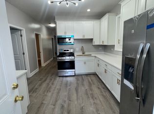 6924 S Green St #1, Chicago, IL 60621