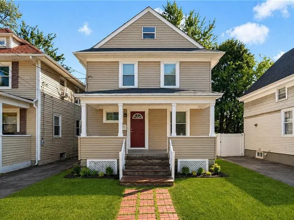 358 Northup St, Cranston, RI 02905