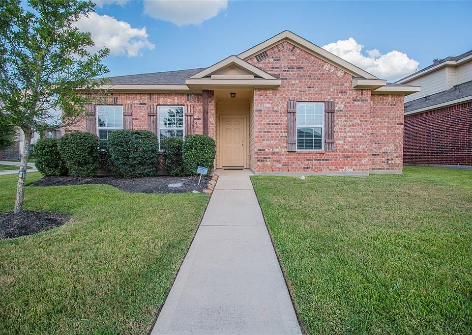 1st image of 8238 Almera Falls Dr