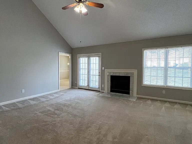 3427 Poplar Hl — Photo 54