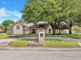 513 Kim Ln, Robinson, TX 76706