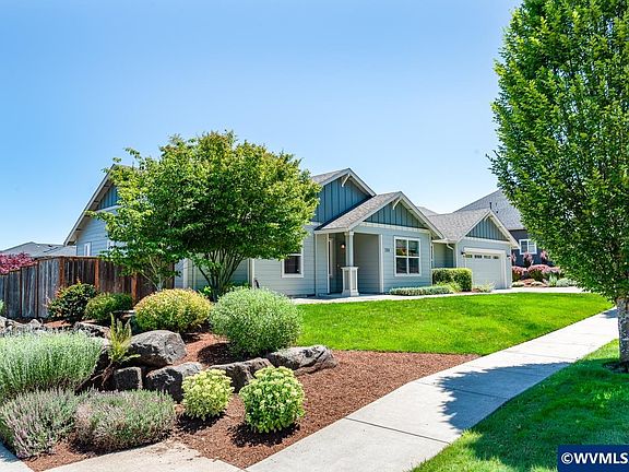2nd image of 2501 SW Wolverine Dr