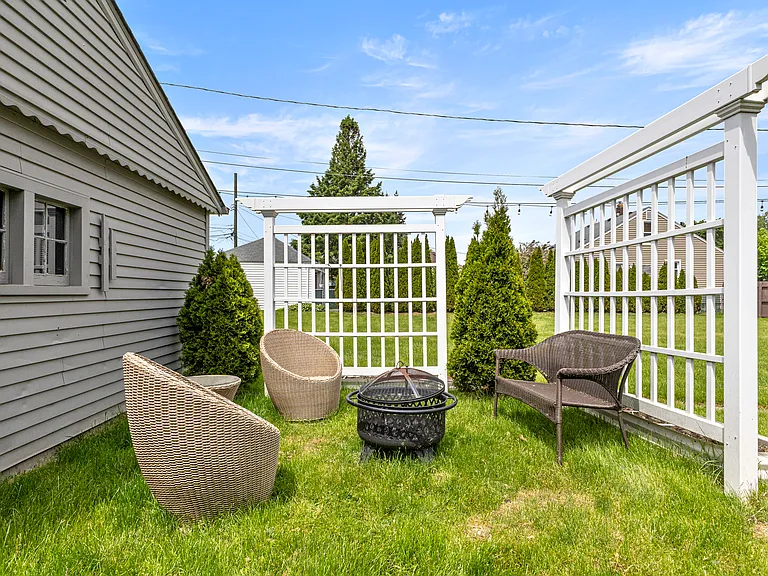 3230 Harding St — Photo 41