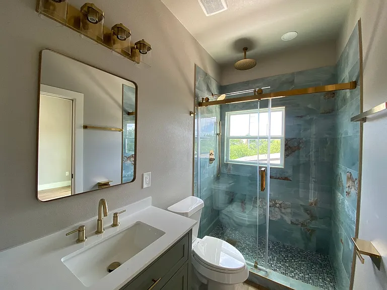 1823 Burnet St #2 — Photo 4
