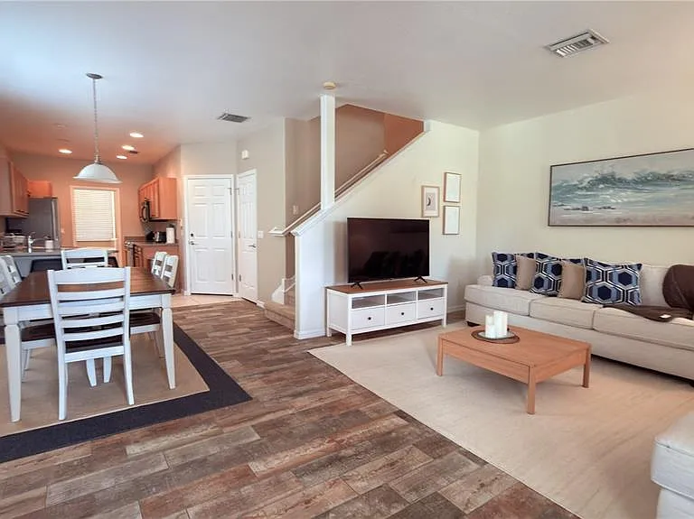 3880 82nd Avenue Cir E #101 — Photo 2