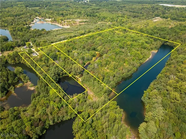 Oyster Rd, Alliance, OH 44601