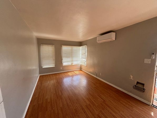 (undisclosed Address), Taft, CA 93268