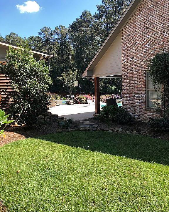 2nd image of 675 Zetus Rd