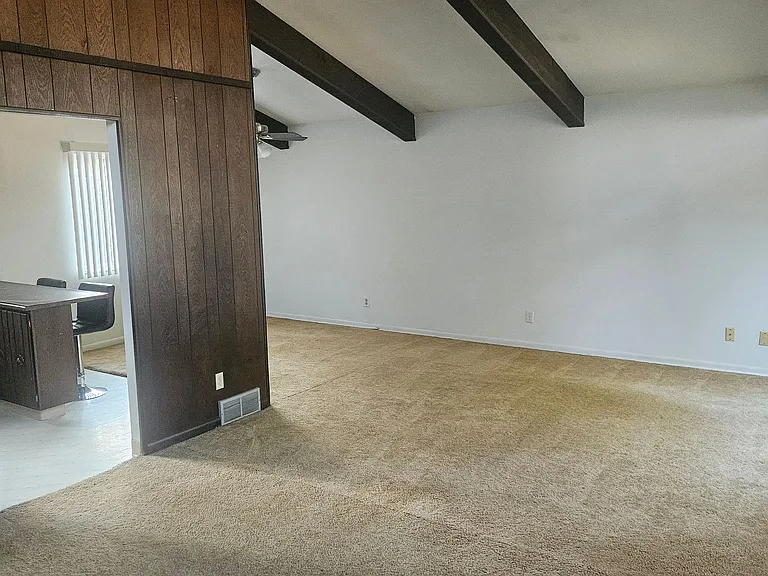 2601 Meadowlark Ave — Photo 10