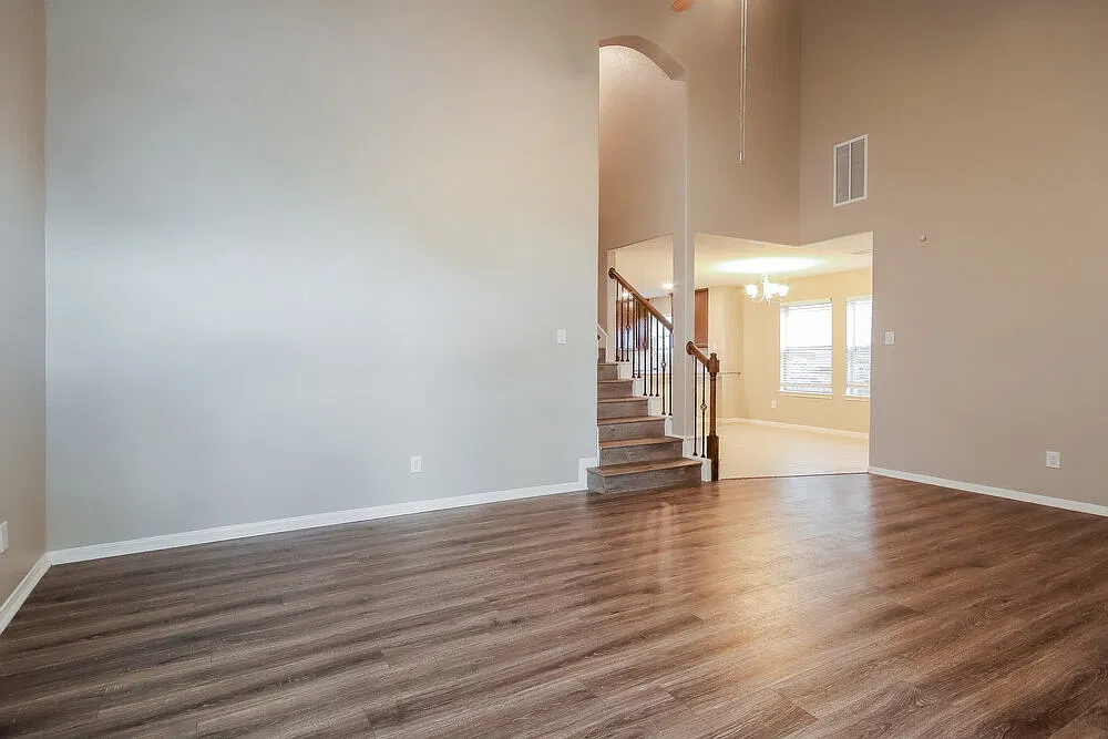 4 bed, 2.5 bath, 1947 sqft, $2,700 — Photo 4