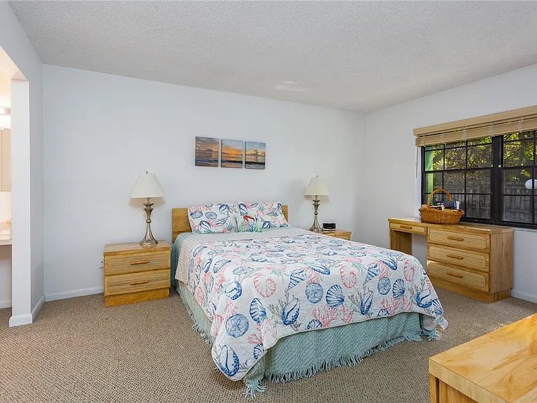 910 E Causeway Blvd #B5 — Photo 12