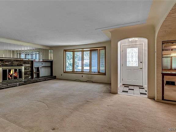 5th image of 181 Oakwood Dr