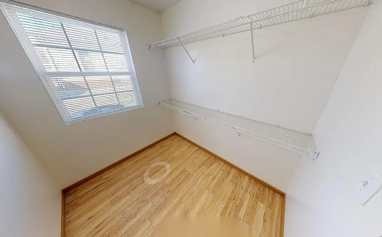 813 W Prairie St — Photo 8