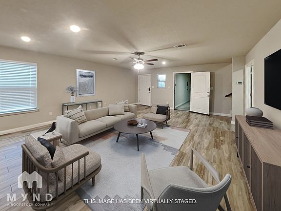 3rd image of 748 Rolling Terrace Cir