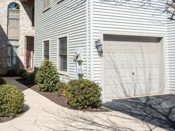 196 Crescent Dr