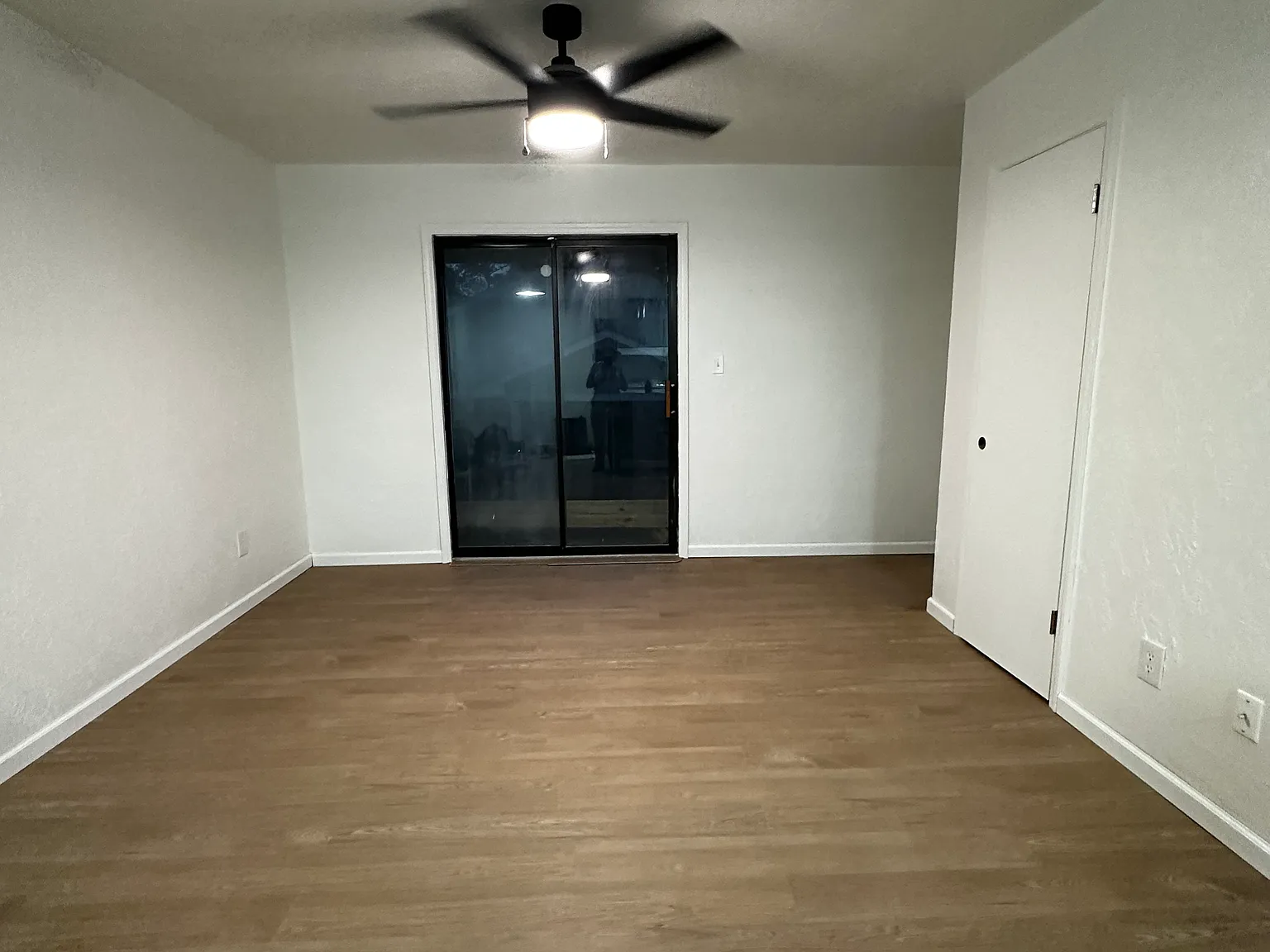 2 bed, 940 sqft, $1,195 — Photo 3