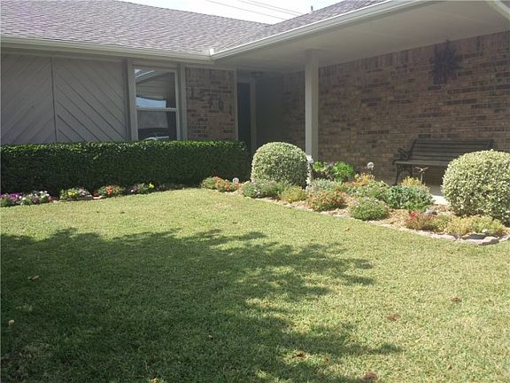 3rd image of 12401 Whispering Hollow Dr