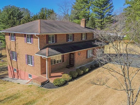4th image of 1052 Green Hill Farm Rd
