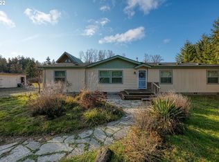 82226 Rattlesnake Rd, Dexter, OR 97431