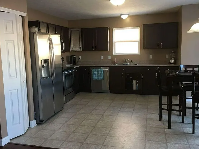 3082 Chivalry Dr — Photo 6