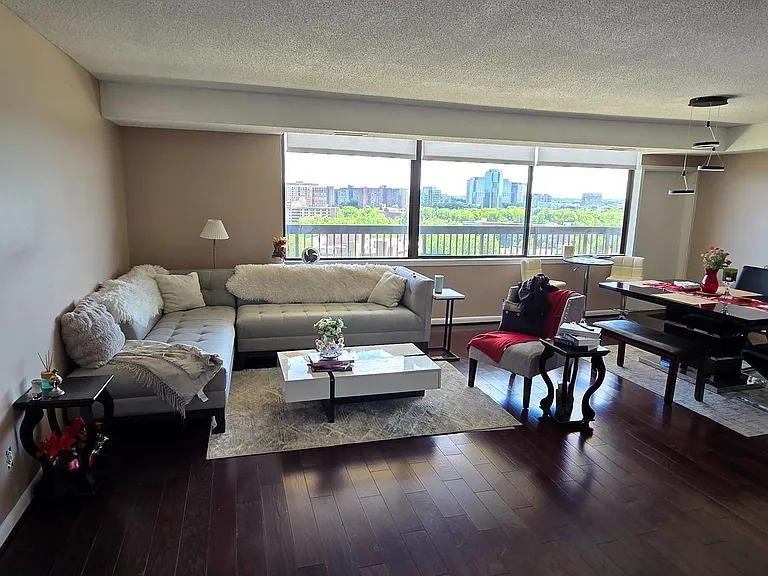 3709 S George Mason Dr #1410 — Photo 2
