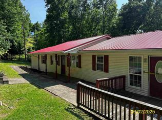 4790 Doss Hill Rd, Barboursville, WV 25504