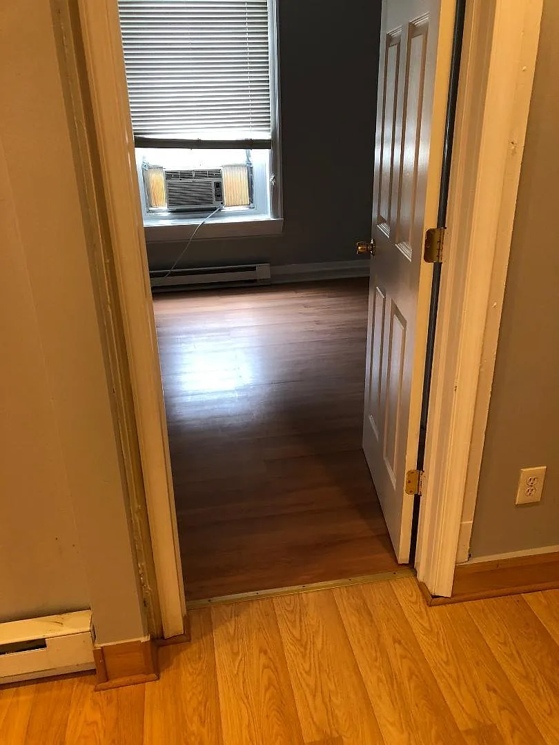 2 bed, 500 sqft, $1,600 — Photo 3