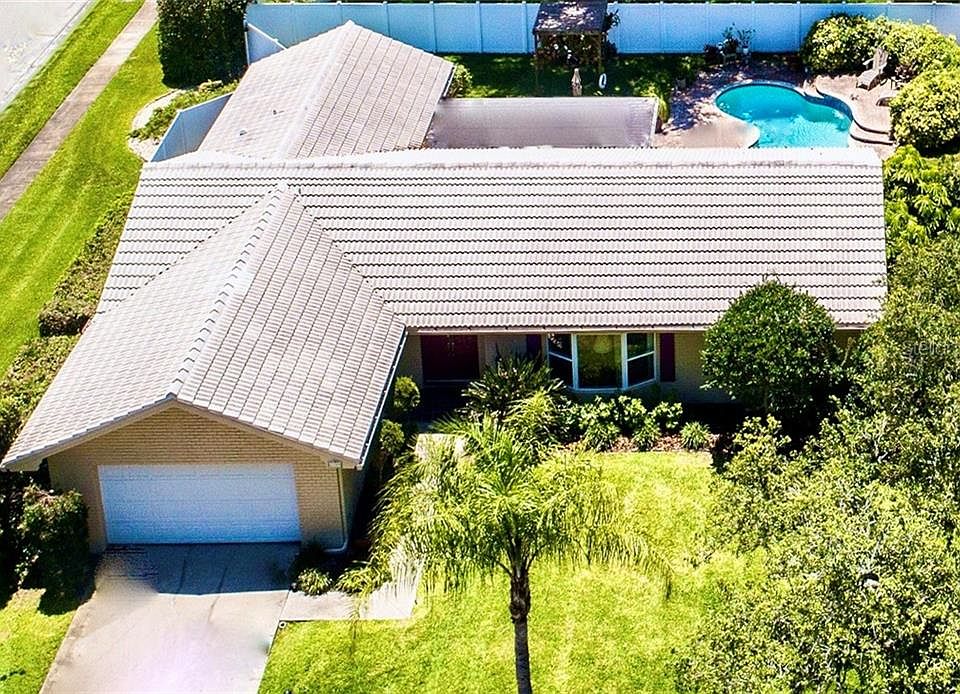 1st image of 2189 Wateroak Dr N