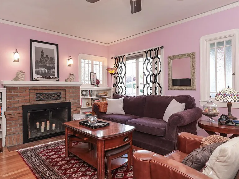 685 E Taylor St — Photo 2