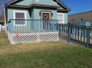 1917 Cos St, Liberty, TX 77575
