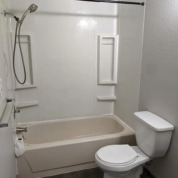 920 W Entiat Ave #C — Photo 11