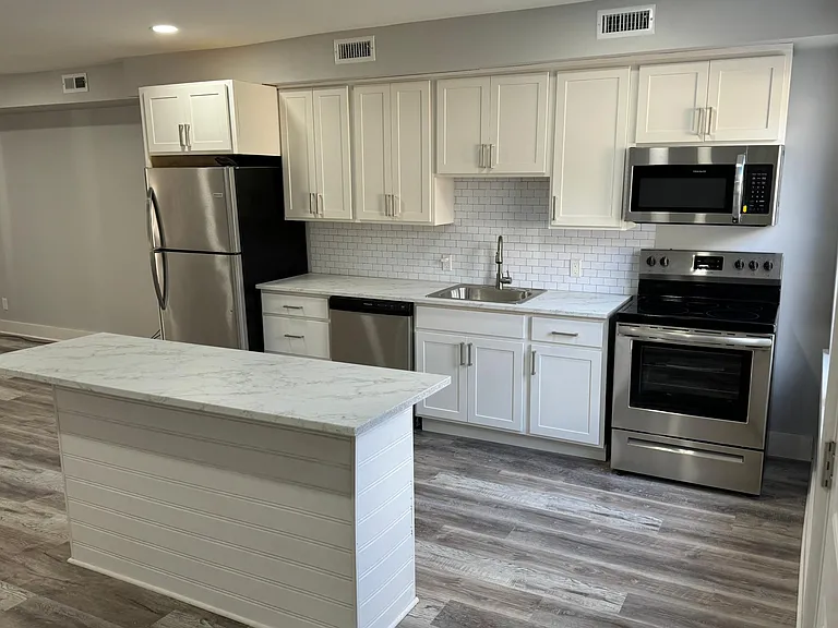 1102 Woodheights Ave — Photo 26