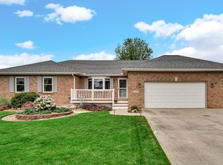 564 Fox Burrow Ct, Valparaiso, IN 46385