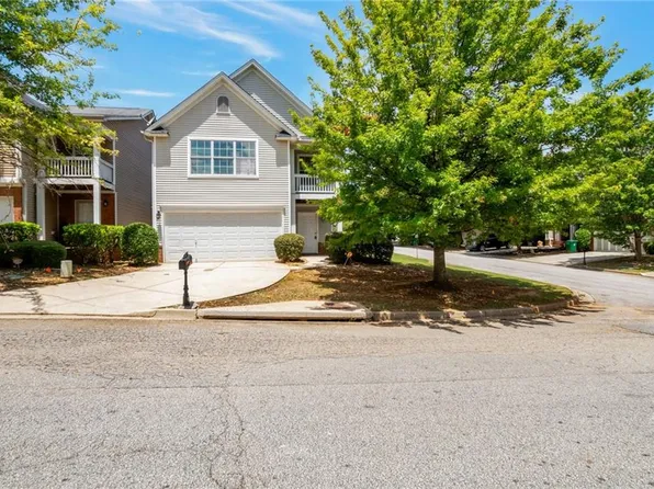 579 Shadow Lake Dr, Lithonia, GA 30058