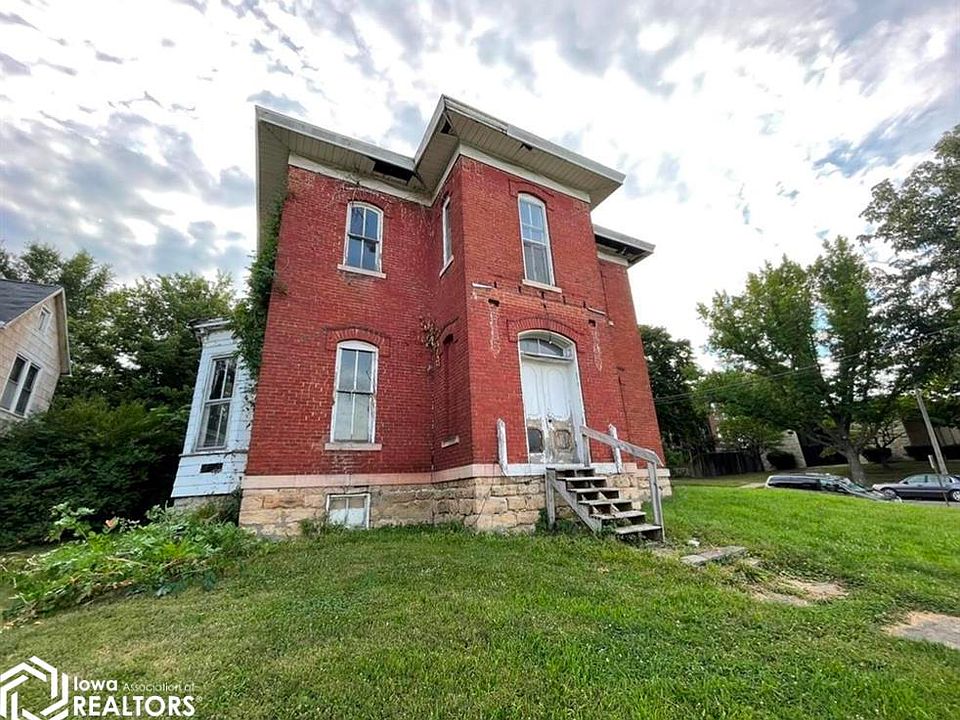 133 S Central Ave, Burlington, IA 52601 Zillow