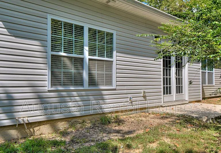 207 Old Berzelia Rd — Photo 19