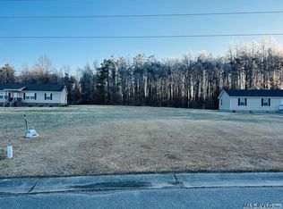 127 Pinewood Dr, Ahoskie, NC 27910