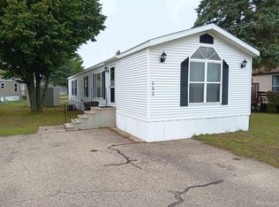 1600 S 30th St TRAILER 152, Escanaba, MI 49829