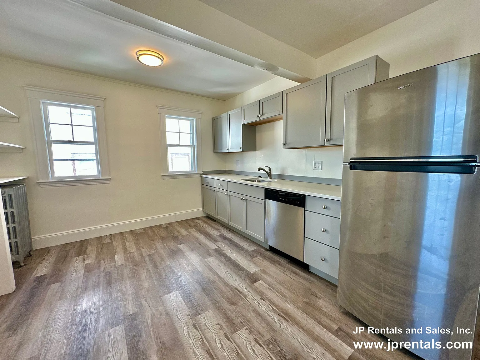 2 bed, 1.0 bath, 1200 sqft, $3,000 — Photo 2