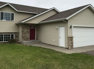 910 11th St S, Sartell, MN 56377