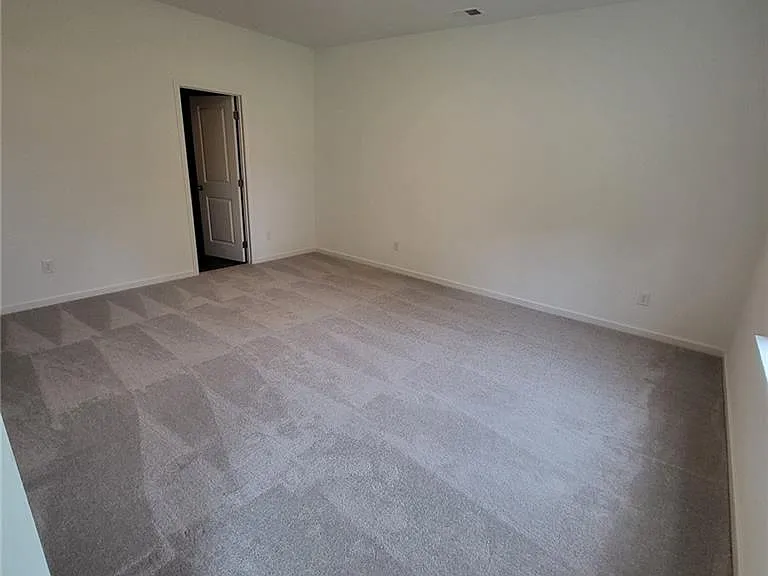 448 Golden Eagle Pkwy — Photo 24