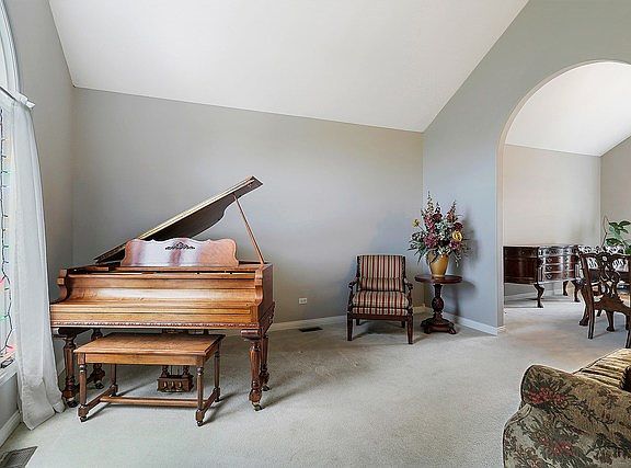 Bright and Cheerful, Vaulted Ceilings, Palladian windows.